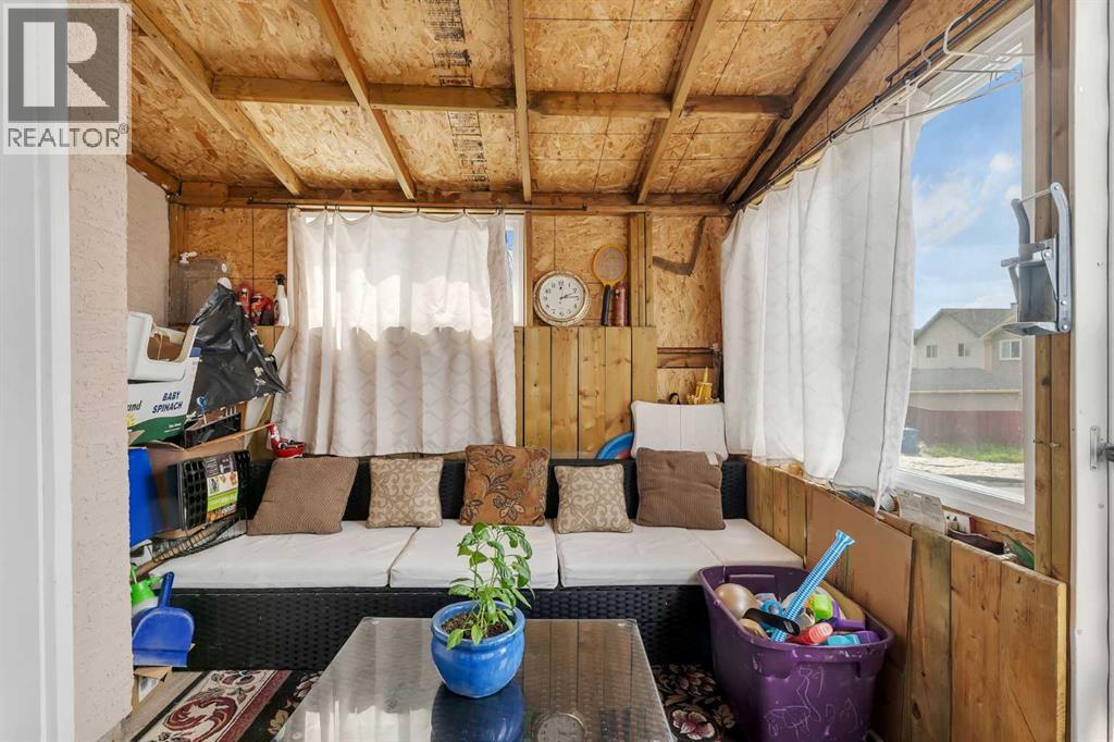 Single Family House for Sale in  Tarawood Place NE Taradale Calgary 