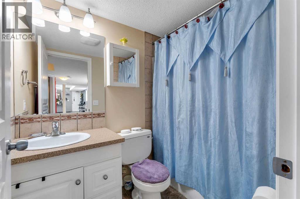 Single Family House for Sale in  Tarawood Place NE Taradale Calgary 