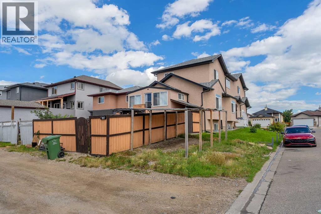 Single Family House for Sale in  Tarawood Place NE Taradale Calgary 