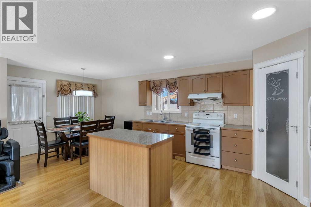 Single Family House for Sale in  Tarawood Place NE Taradale Calgary 