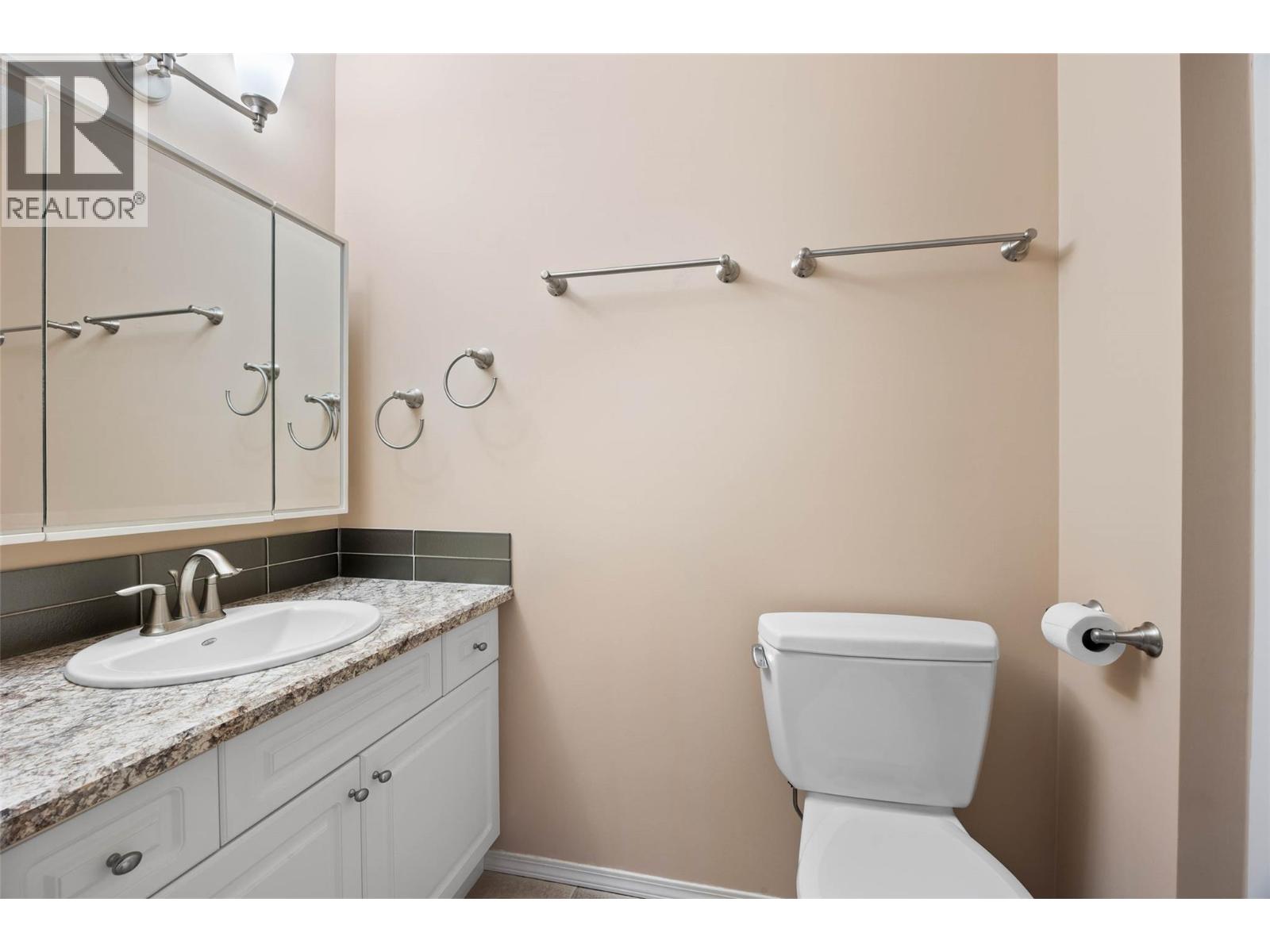 2022 Pacific Way Unit# 38, Kamloops