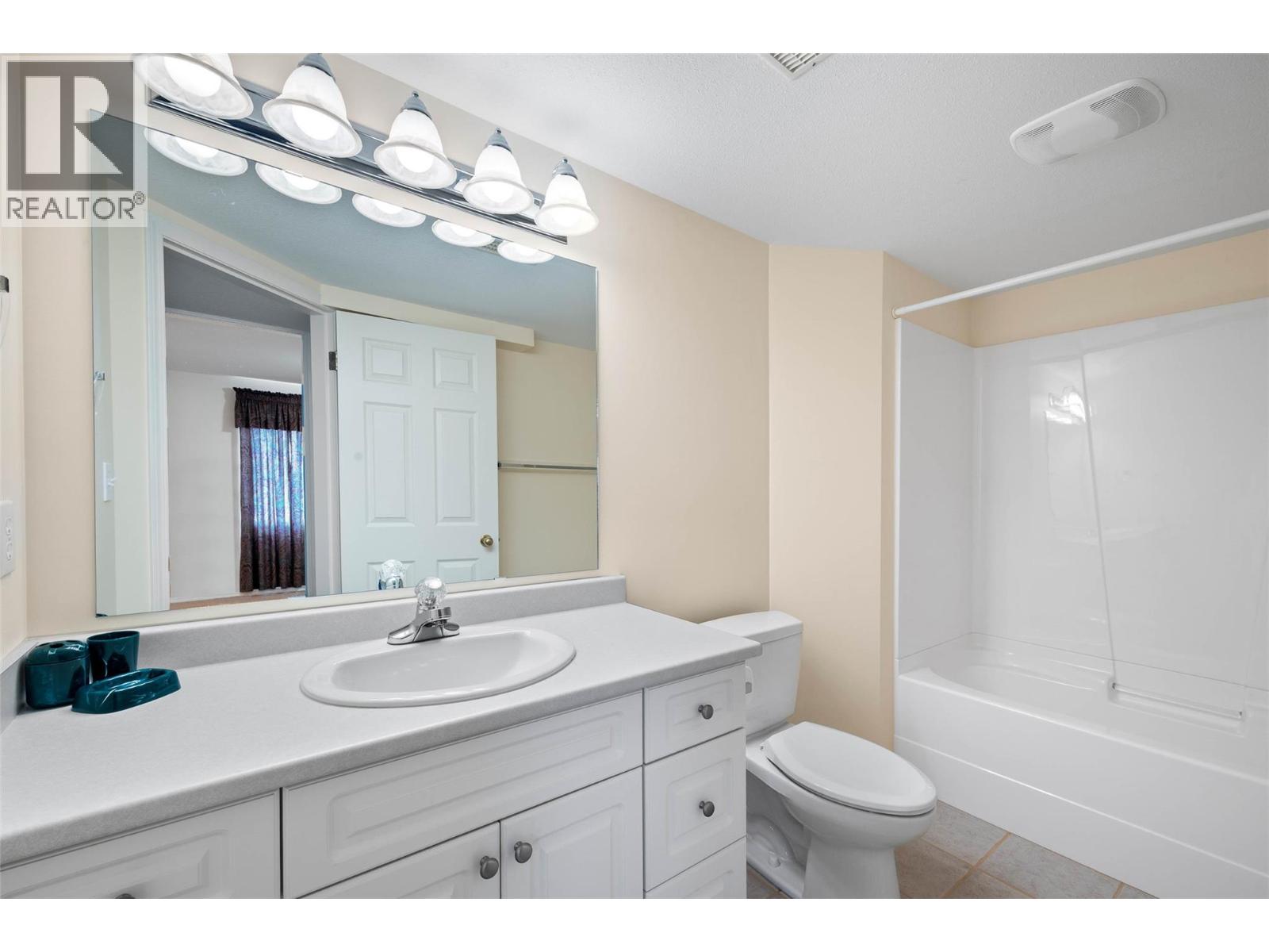 2022 Pacific Way Unit# 38, Kamloops