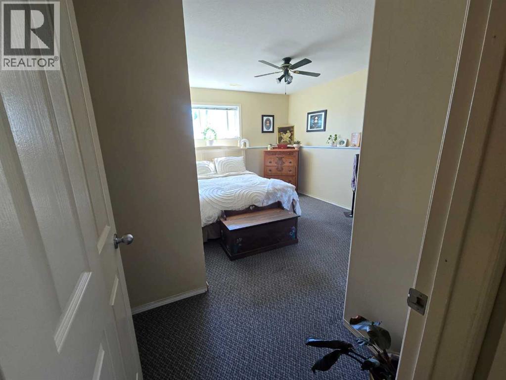 7021 Deer Street, Lacombe