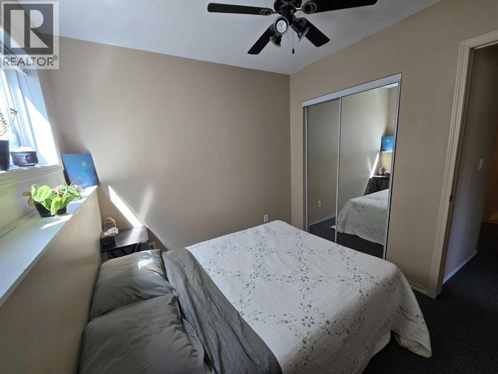 7021 Deer Street, Lacombe