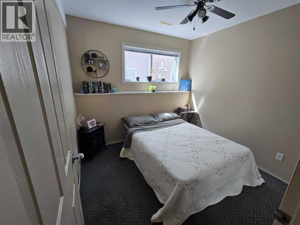 7021 Deer Street, Lacombe