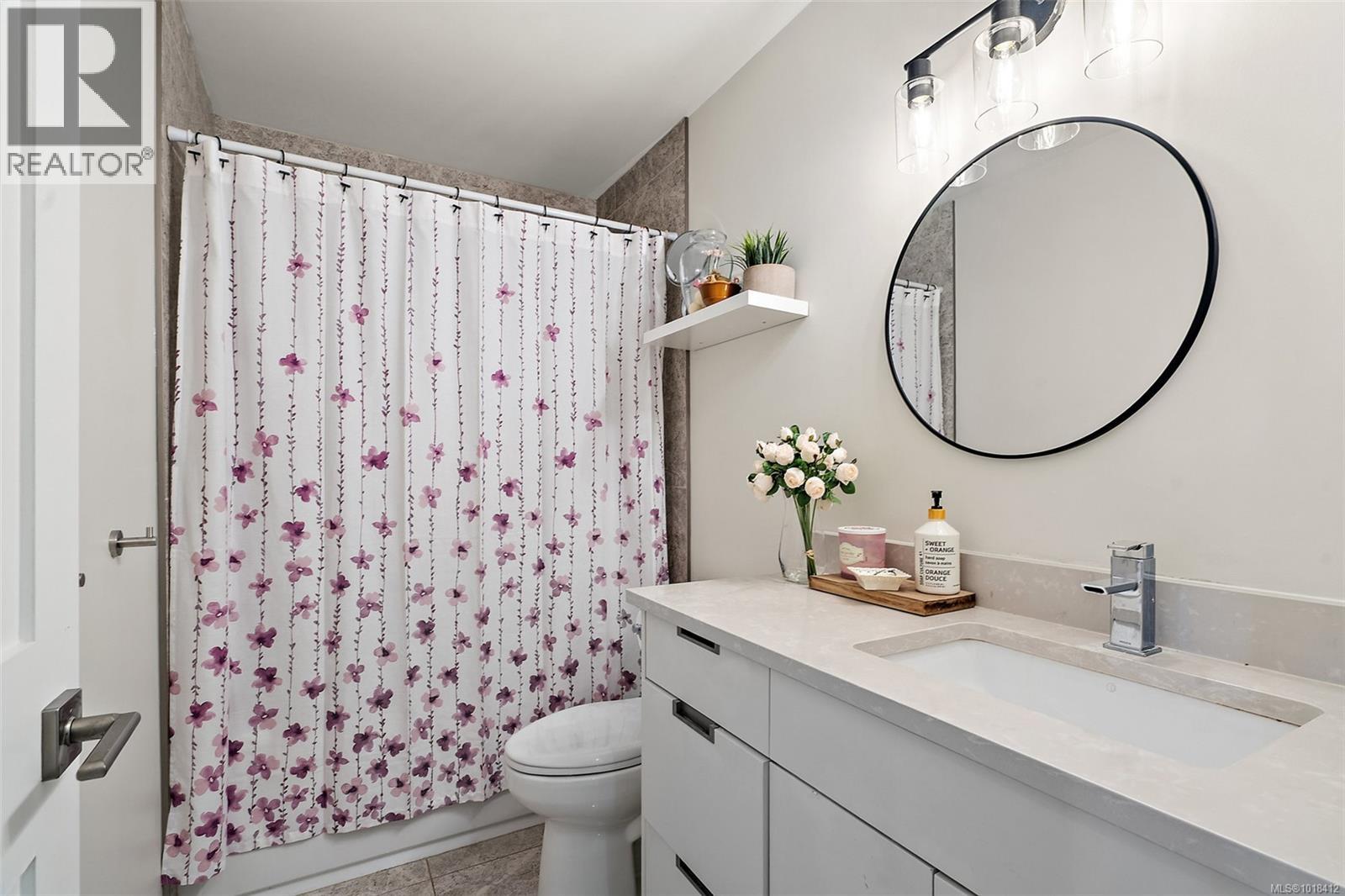 112 2990 Burlington Crescent, Langford