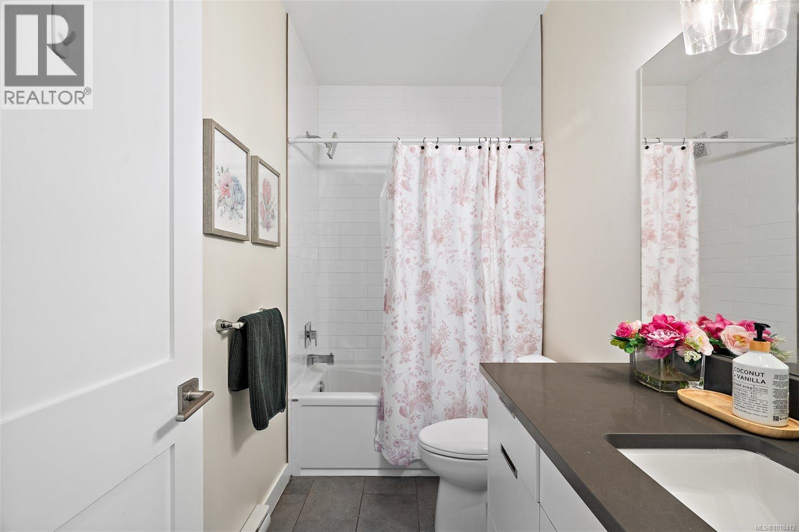 112 2990 Burlington Crescent, Langford