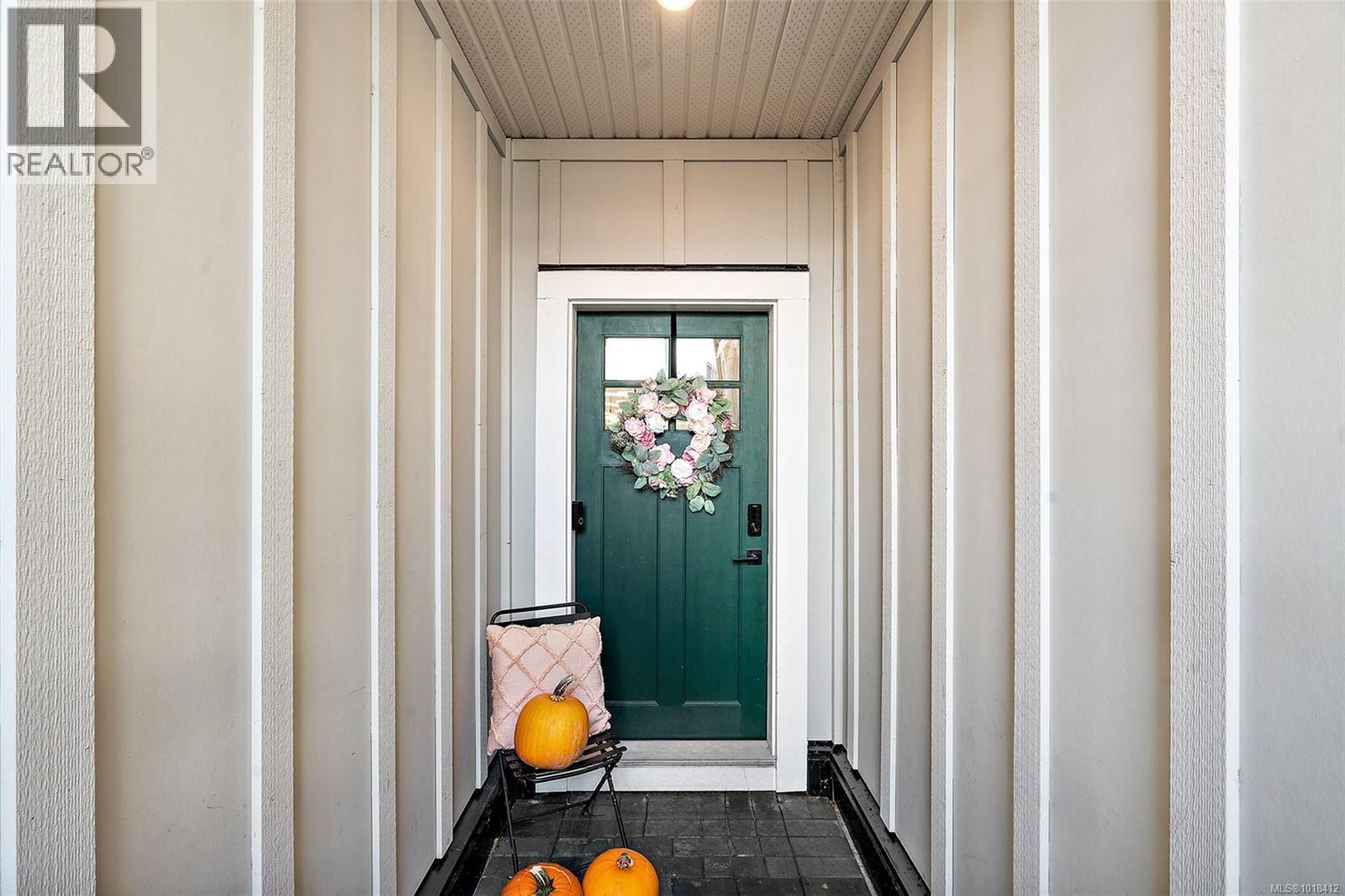 112 2990 Burlington Crescent, Langford