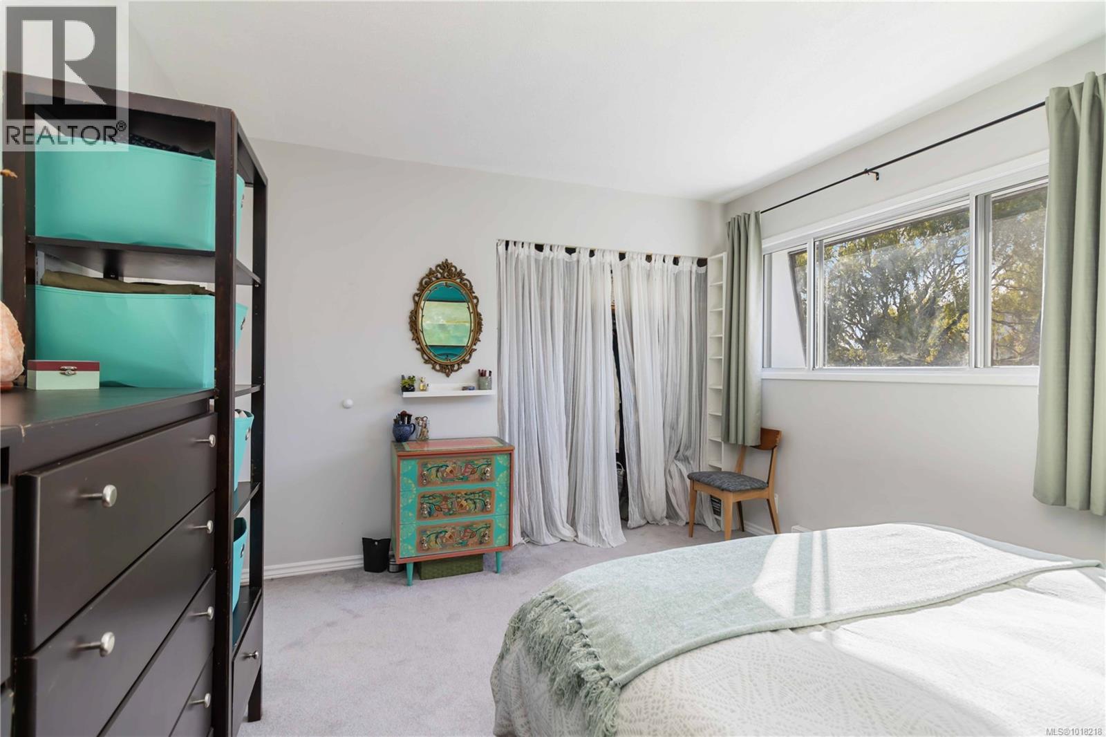 942 Market Street, Victoria