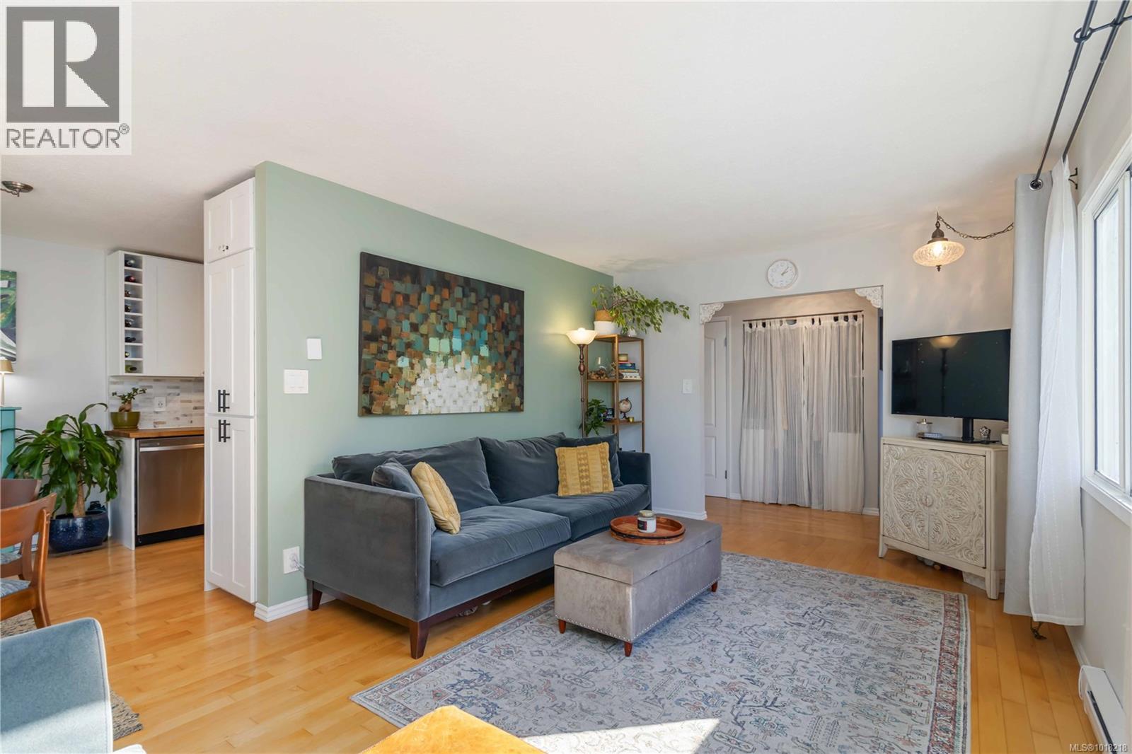 942 Market Street, Victoria