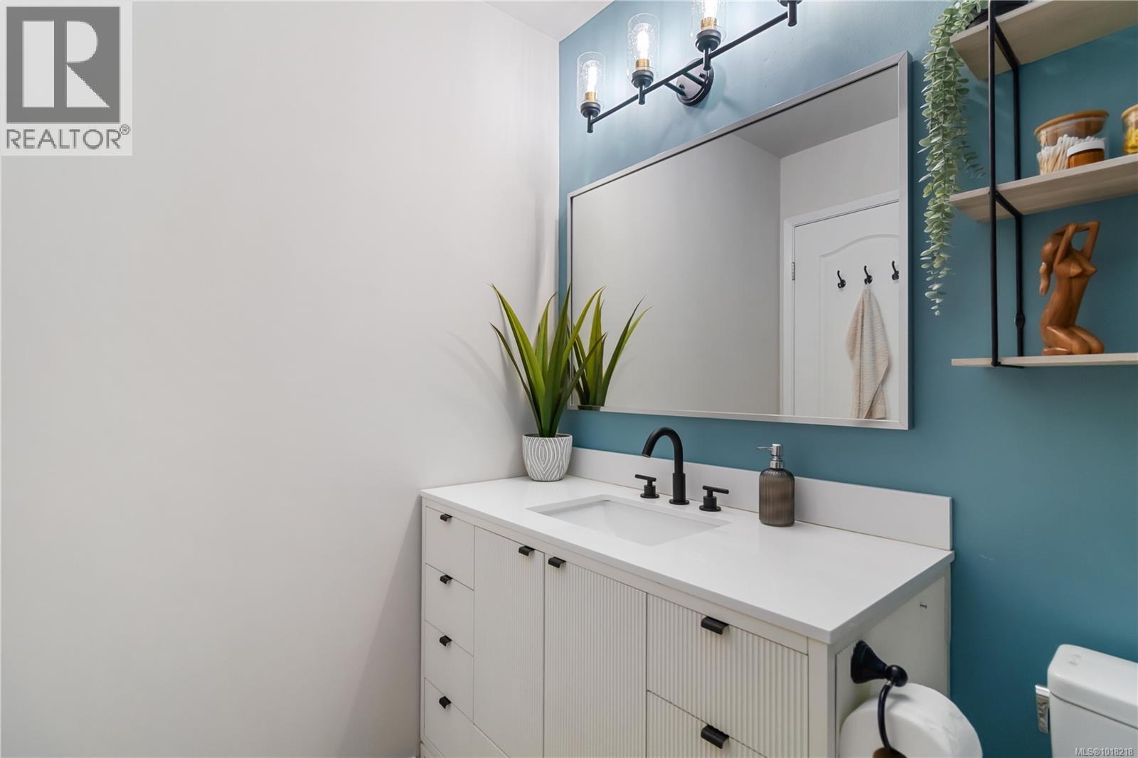 942 Market Street, Victoria