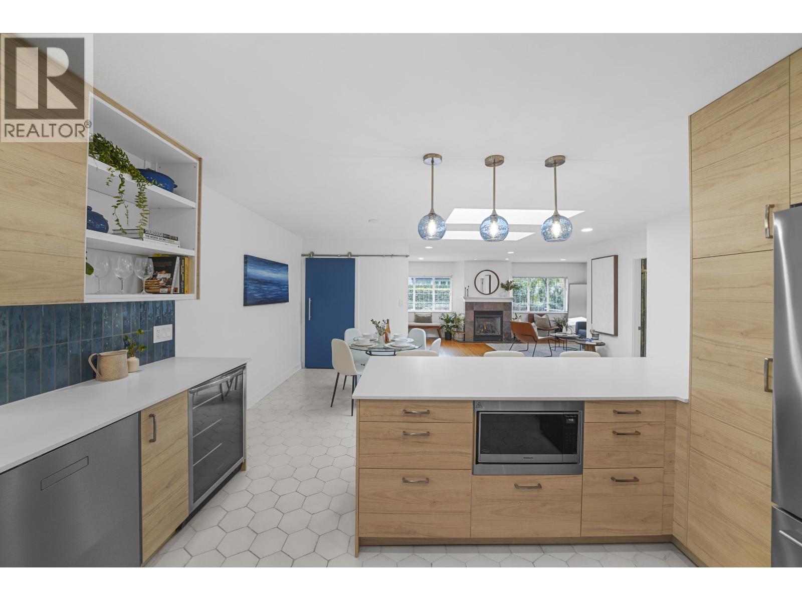 1412 HOPE ROAD, North Vancouver