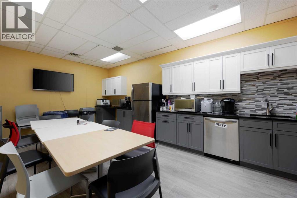 9816 Hardin Street, Fort McMurray