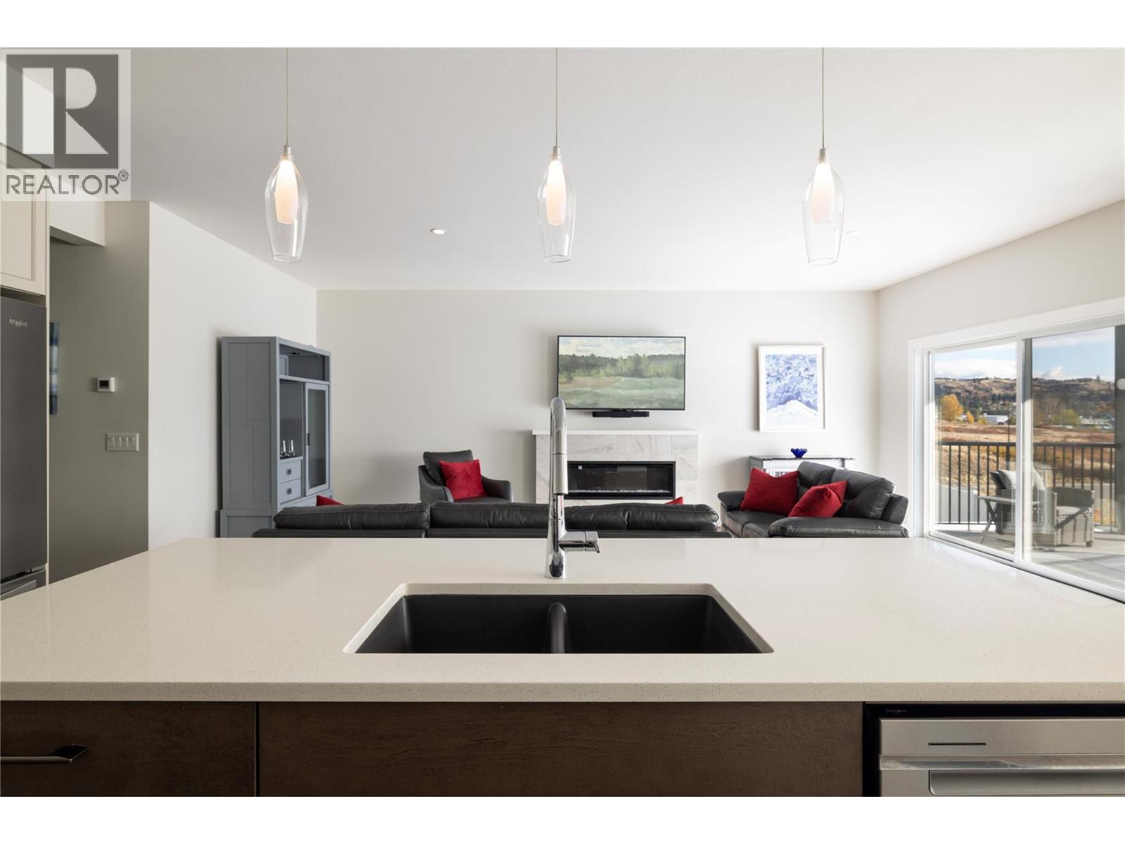  2363 Hawks Boulevard, West Kelowna