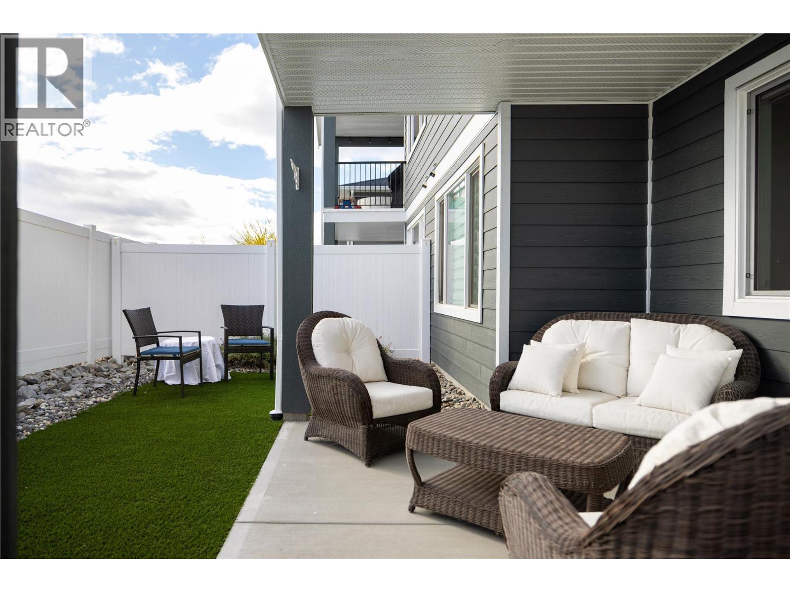  2363 Hawks Boulevard, West Kelowna