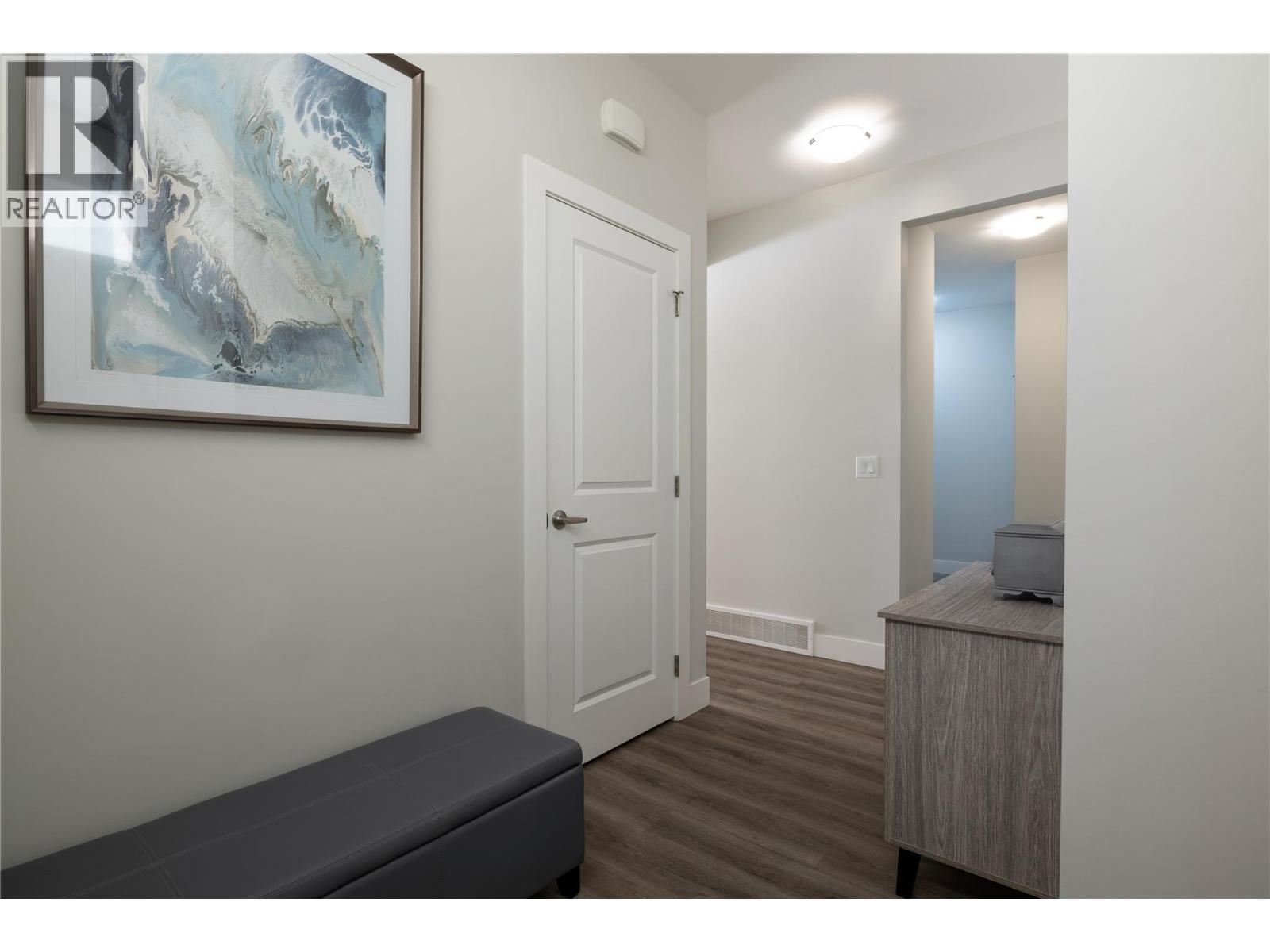  2363 Hawks Boulevard, West Kelowna