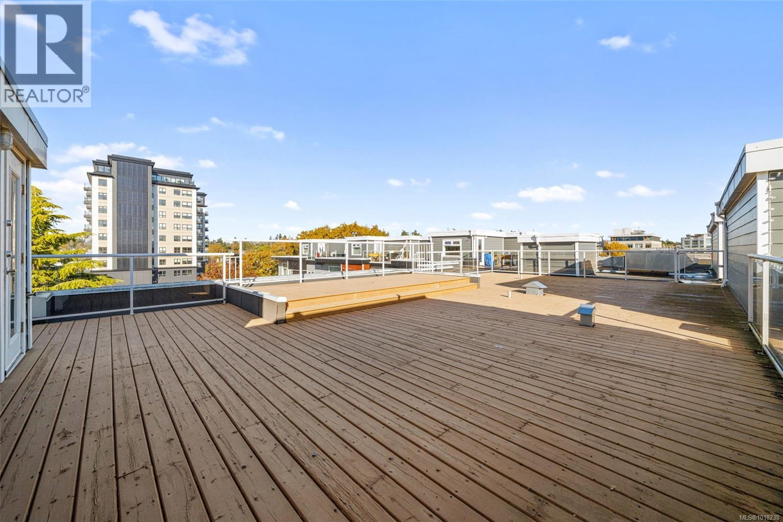 410 1315 Esquimalt Rd, Esquimalt