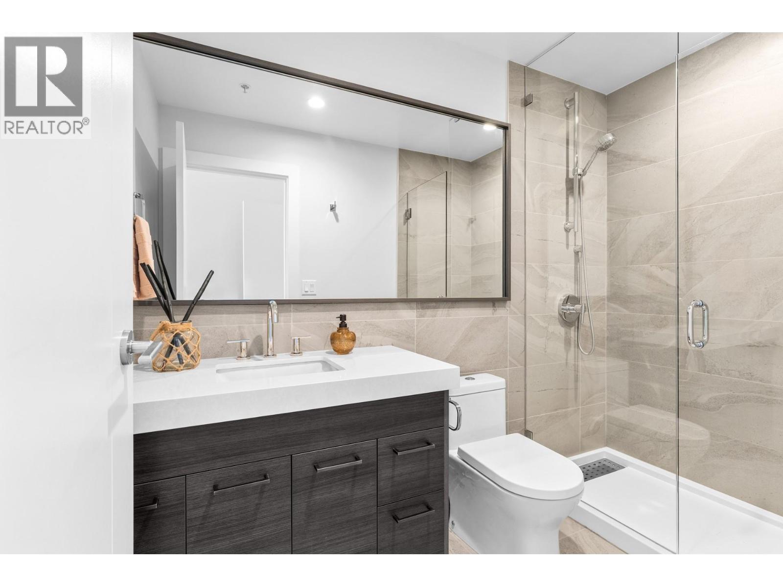 2305 1181 Sunset Drive, Kelowna