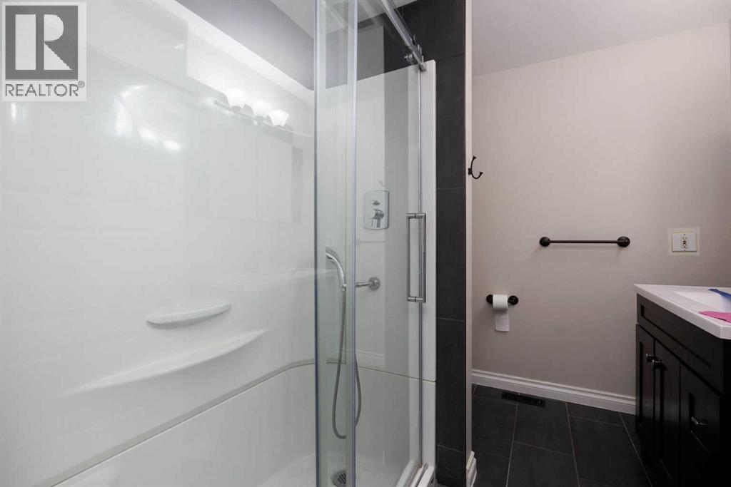 400 Silin Forest Road, Fort McMurray