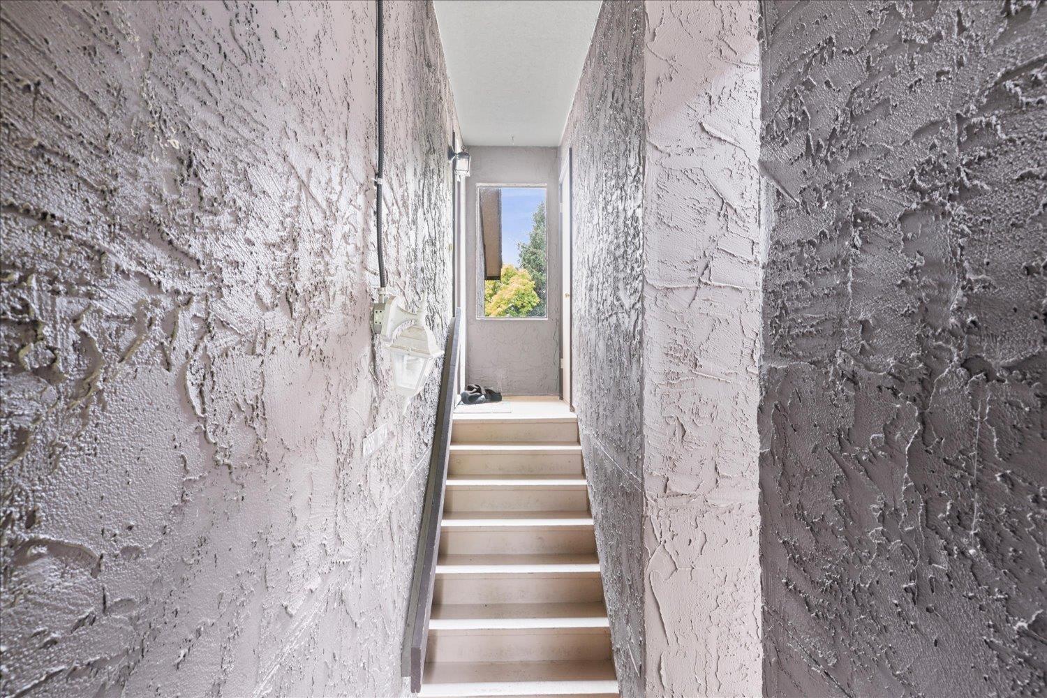 1621 34909 OLD YALE ROAD, Abbotsford