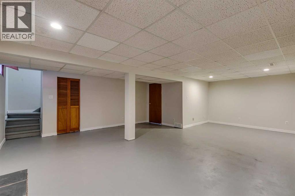 Single Family House Bungalow for Sale in  Dover Ridge Drive SE Dover Calgary 