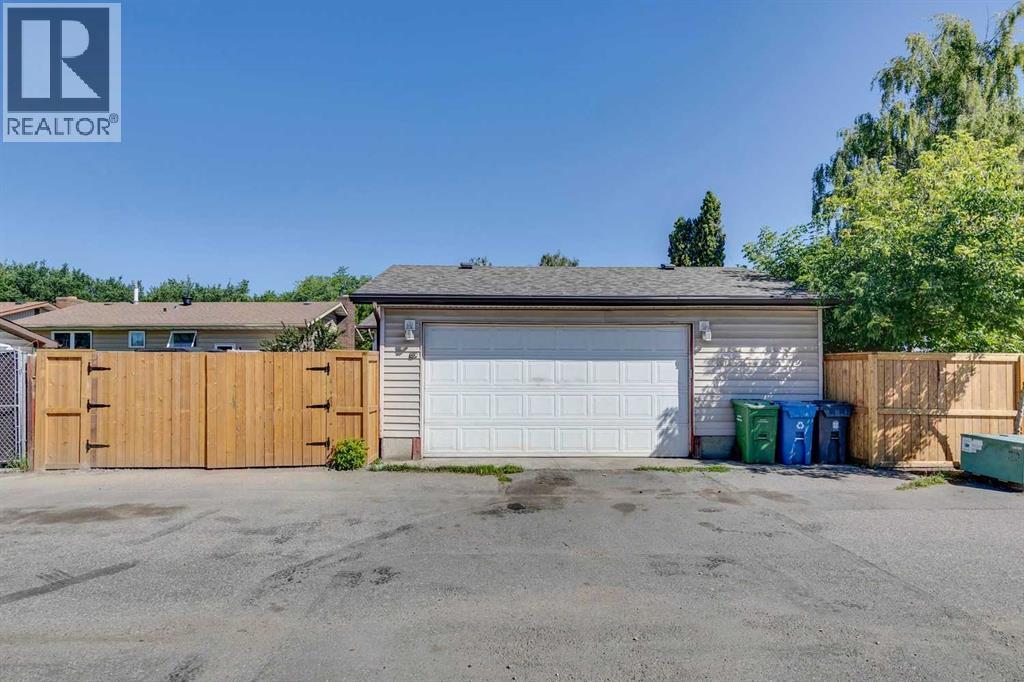 Single Family House Bungalow for Sale in  Dover Ridge Drive SE Dover Calgary 