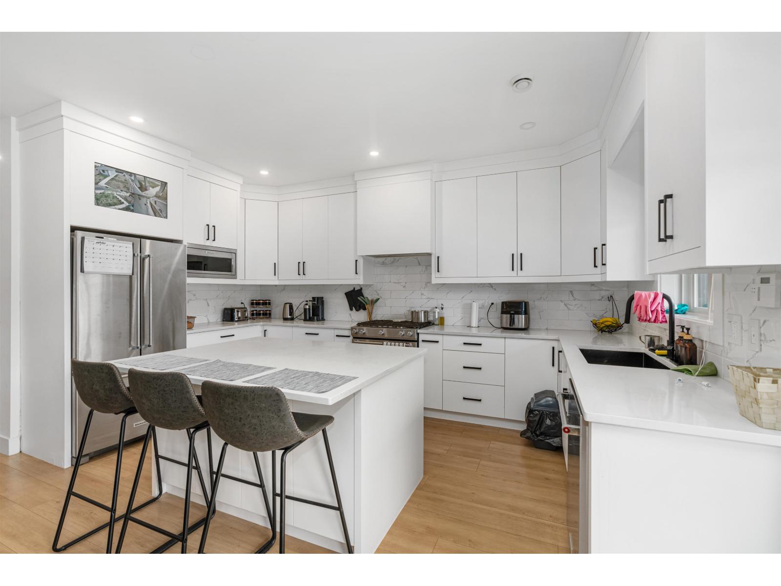 18460 64 AVENUE, Surrey