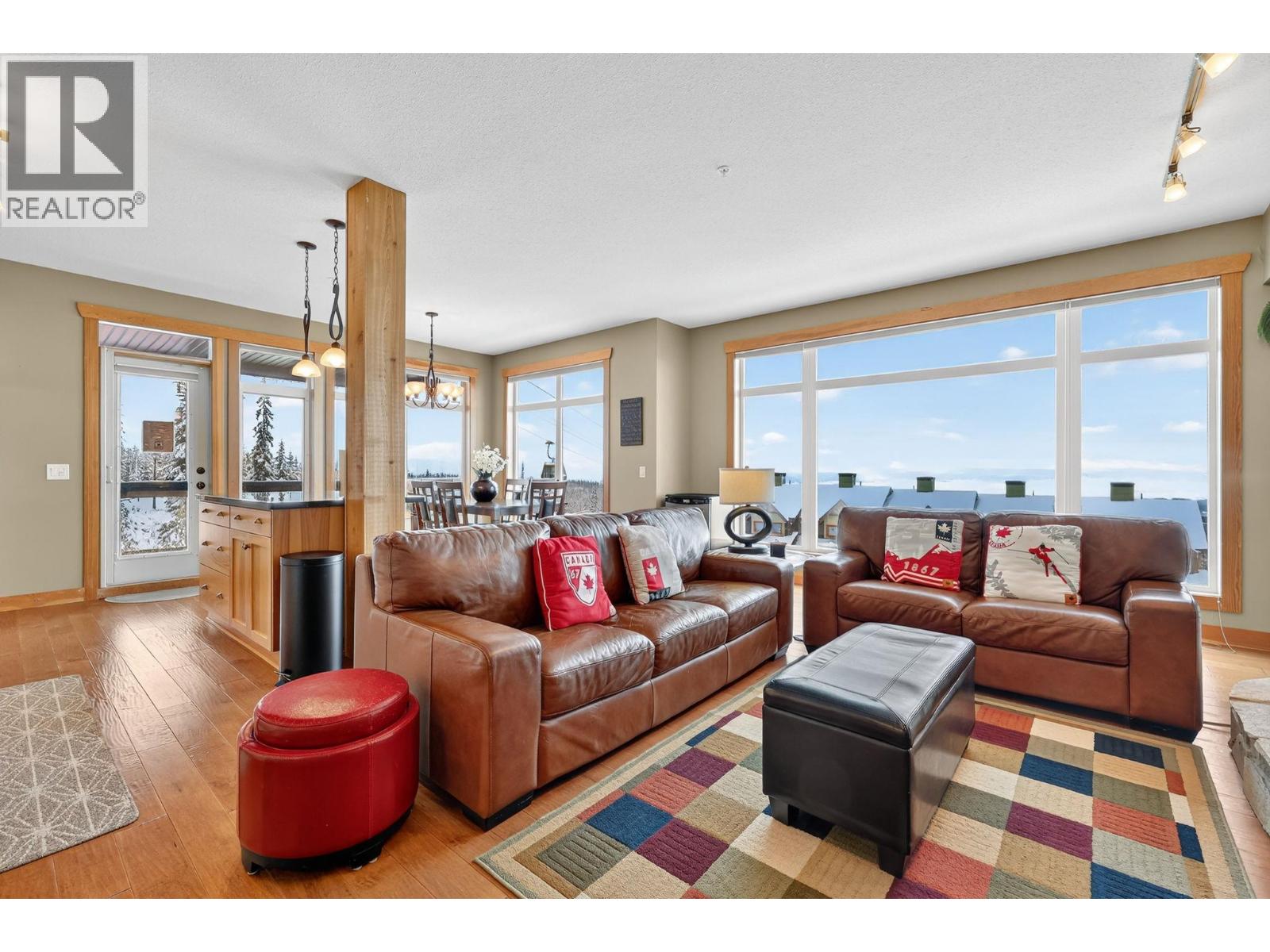 203 315 Whitehorse Lane, Big White