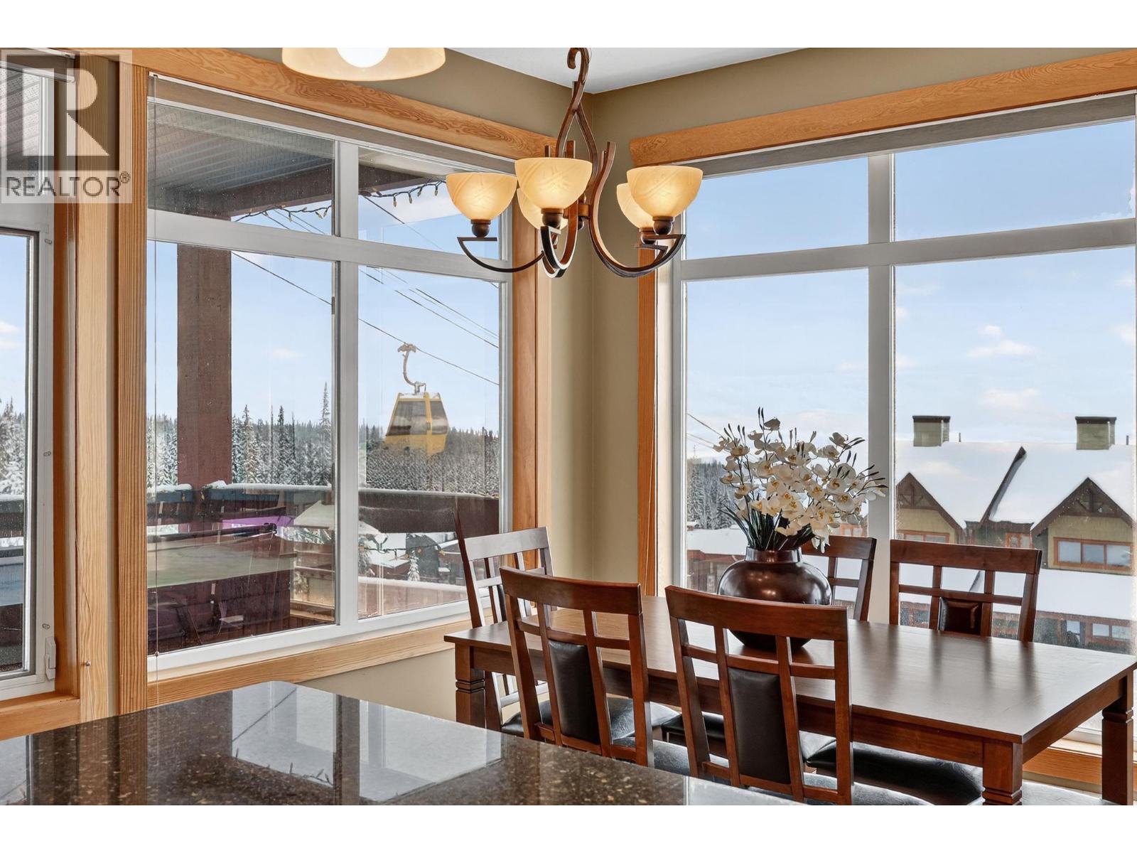 203 315 Whitehorse Lane, Big White