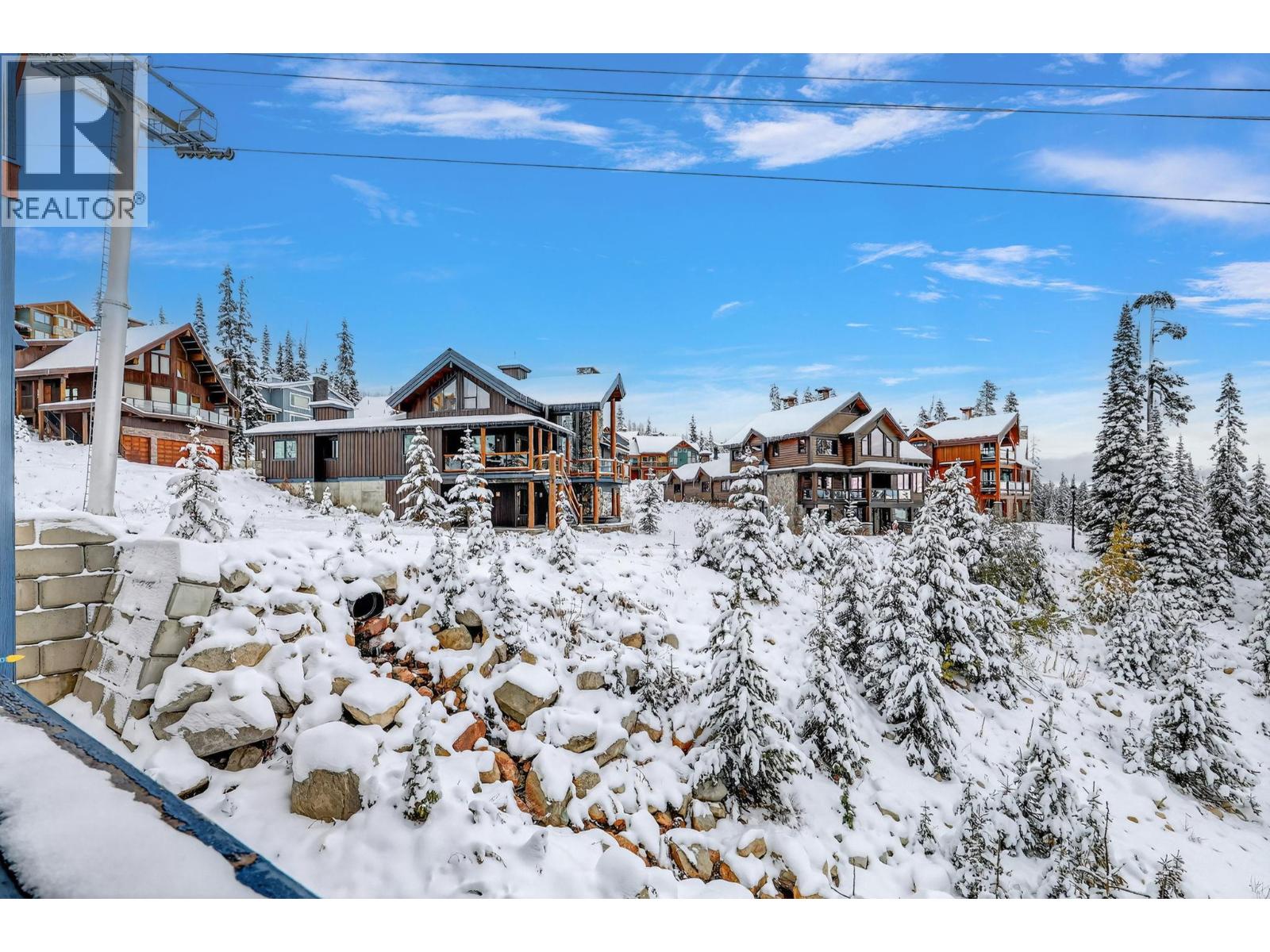 203 315 Whitehorse Lane, Big White