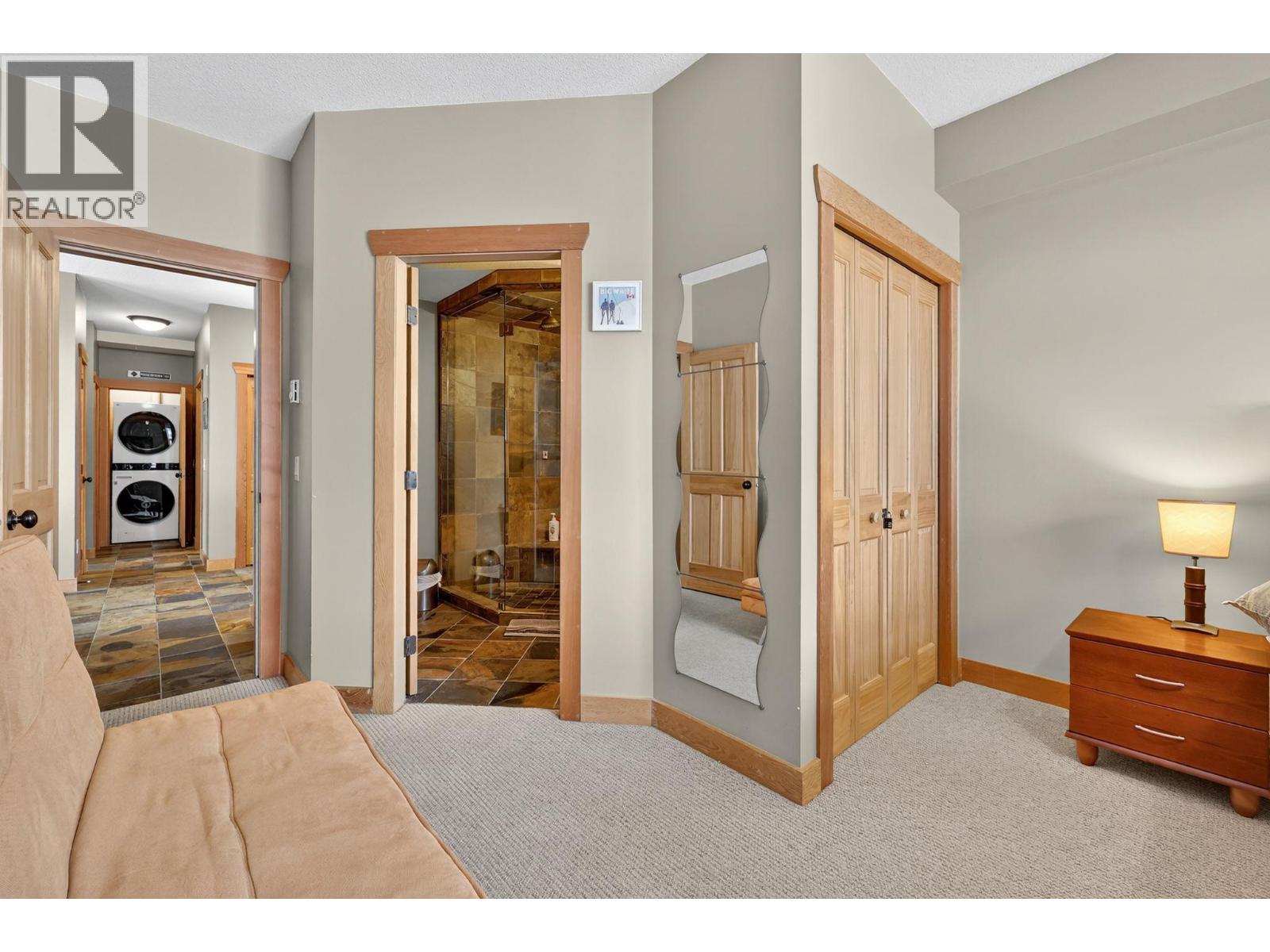 203 315 Whitehorse Lane, Big White