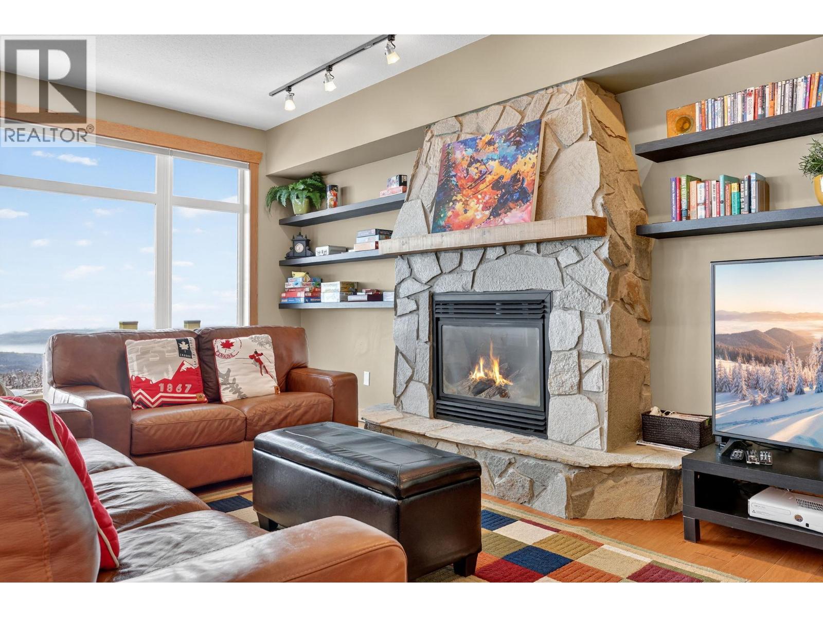 203 315 Whitehorse Lane, Big White