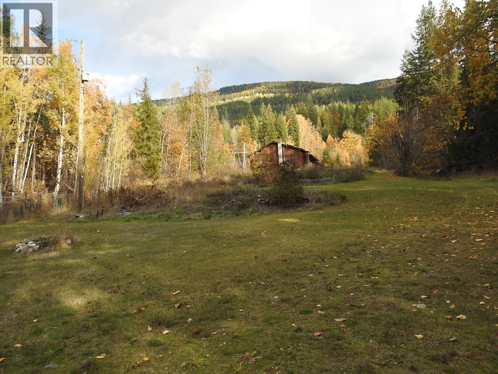 50 East Poirier Road, Mara