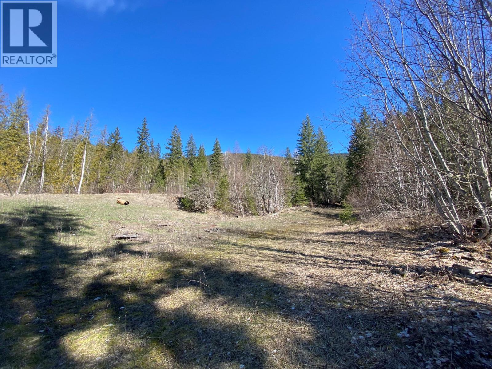 50 East Poirier Road, Mara