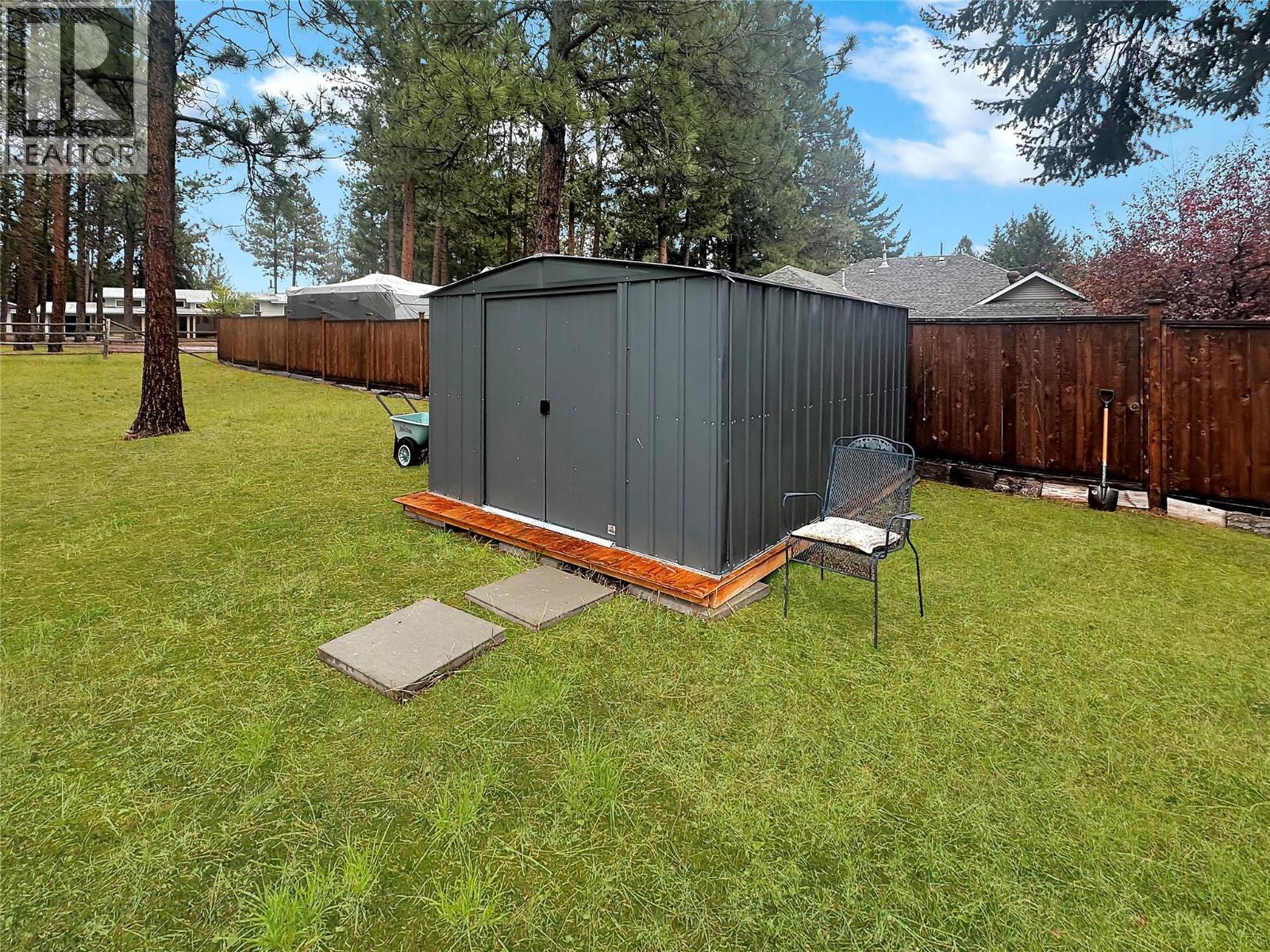 100 DEERVIEW Crescent, Princeton