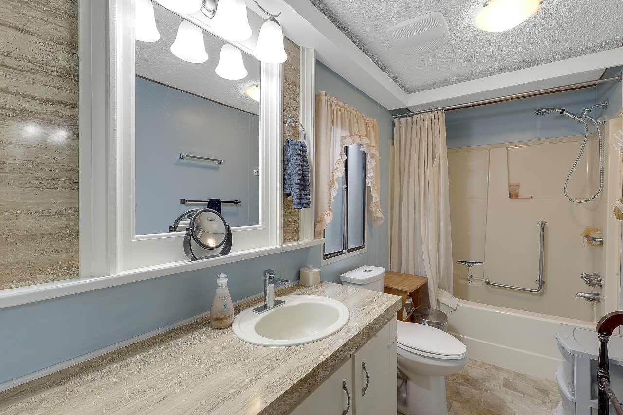 226 20071 24 AVENUE, Langley