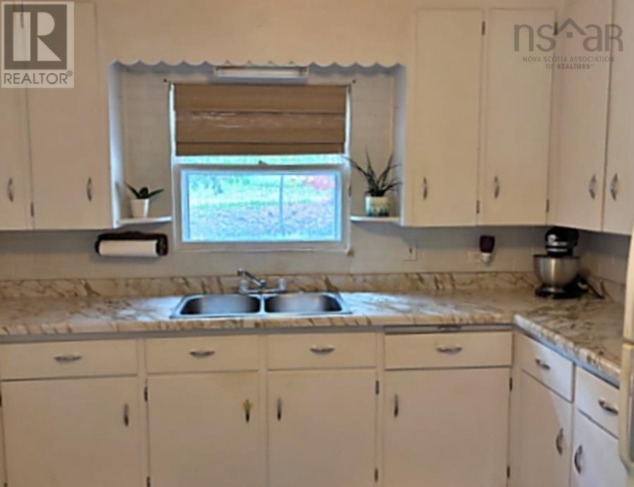 Property 5 of 24 of 169 Crescent Street