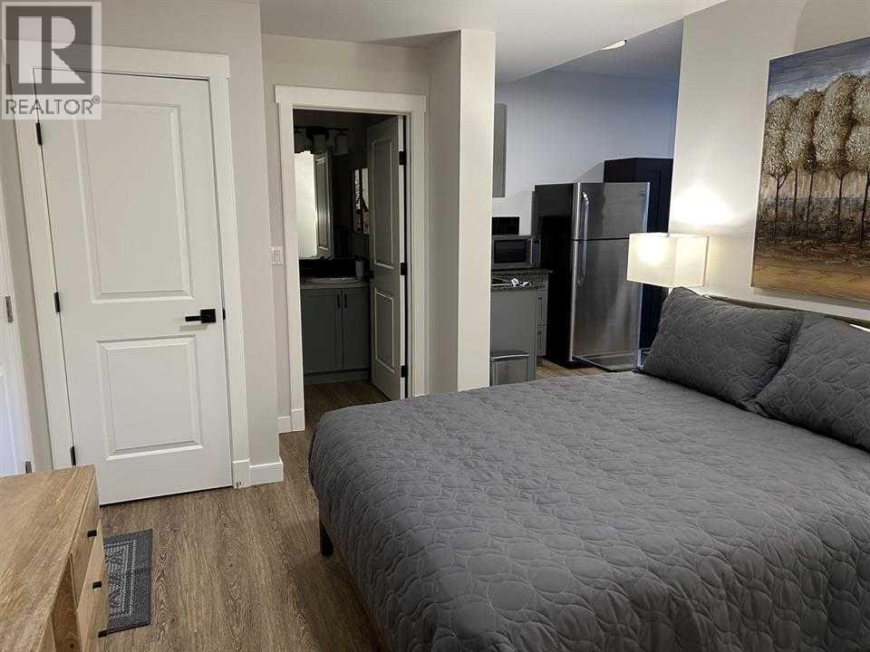 Single Family House for Sale in   Lake Fraser Drive SE Lake Bonavista Calgary 