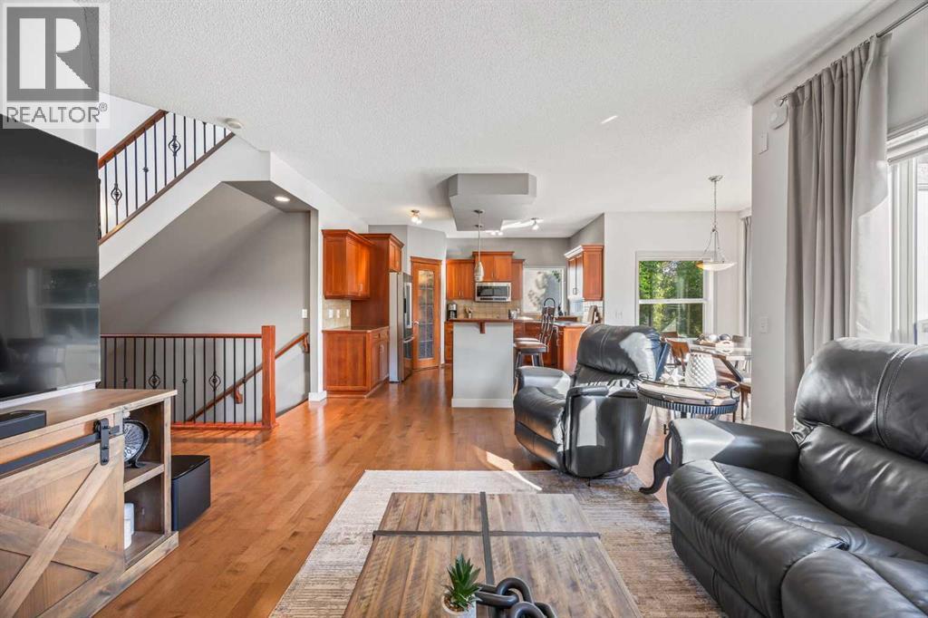 Single Family House for Sale in  Tuscany Drive NW Tuscany Calgary 