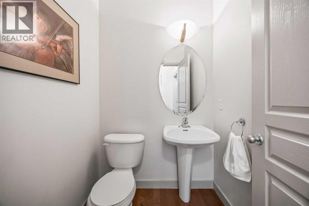 Single Family House for Sale in  Tuscany Drive NW Tuscany Calgary 