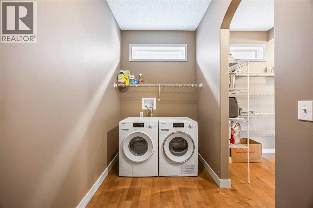 Single Family House for Sale in  Tuscany Drive NW Tuscany Calgary 