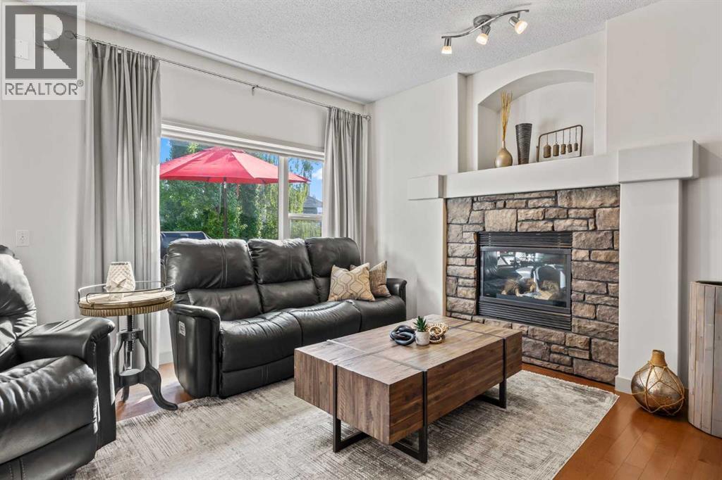 Single Family House for Sale in  Tuscany Drive NW Tuscany Calgary 