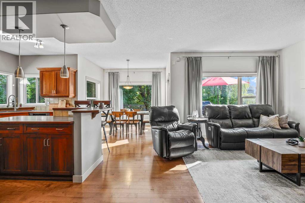 Single Family House for Sale in  Tuscany Drive NW Tuscany Calgary 