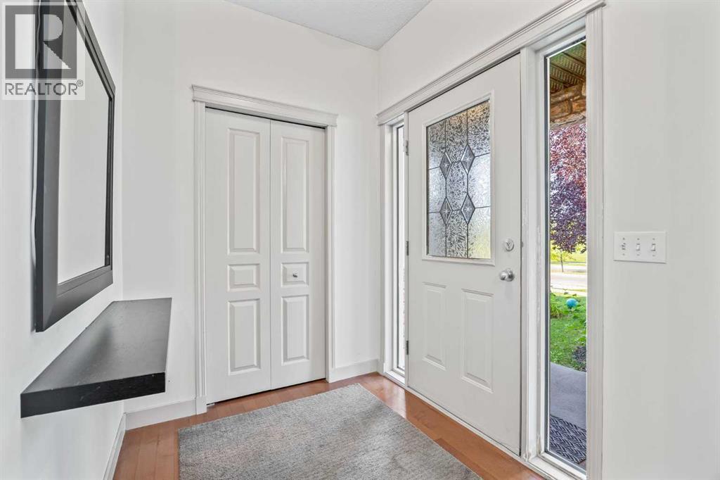 Single Family House for Sale in  Tuscany Drive NW Tuscany Calgary 