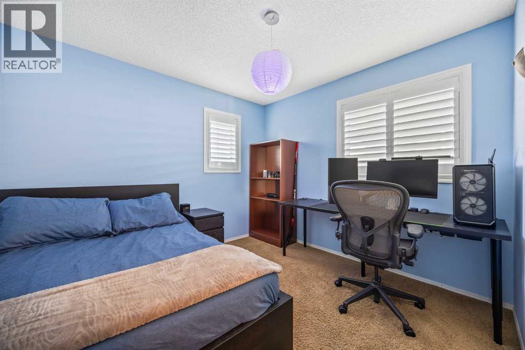 Single Family House for Sale in  Tuscany Drive NW Tuscany Calgary 