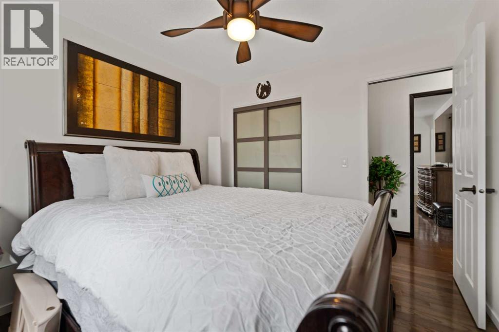 Single Family House 4 Level for Sale in   Avenue NE Pineridge Calgary 