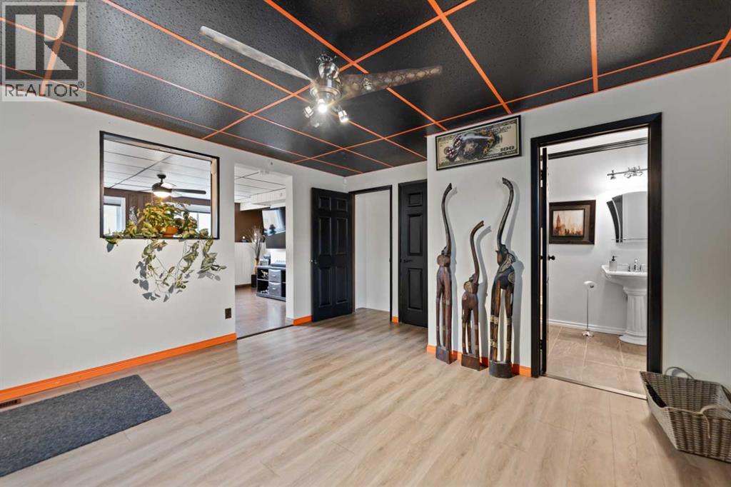 Single Family House 4 Level for Sale in   Avenue NE Pineridge Calgary 