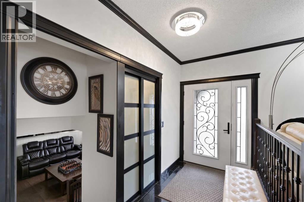 Single Family House 4 Level for Sale in   Avenue NE Pineridge Calgary 