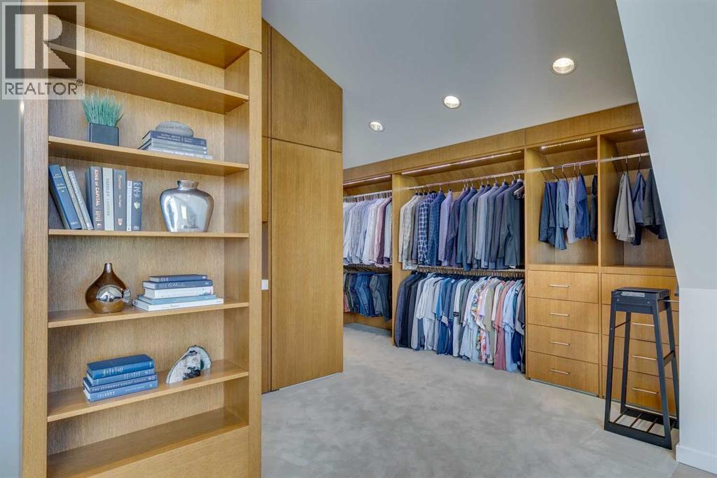 Single Family House for Sale in  Sunderland Avenue SW Scarboro Calgary 