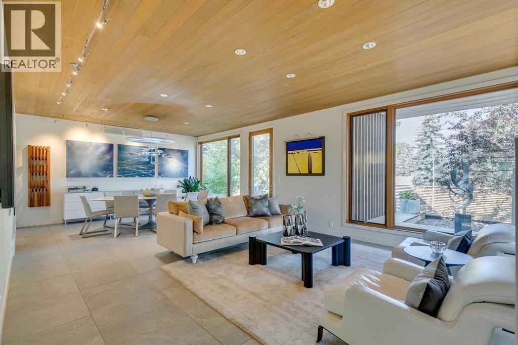 Single Family House for Sale in  Sunderland Avenue SW Scarboro Calgary 